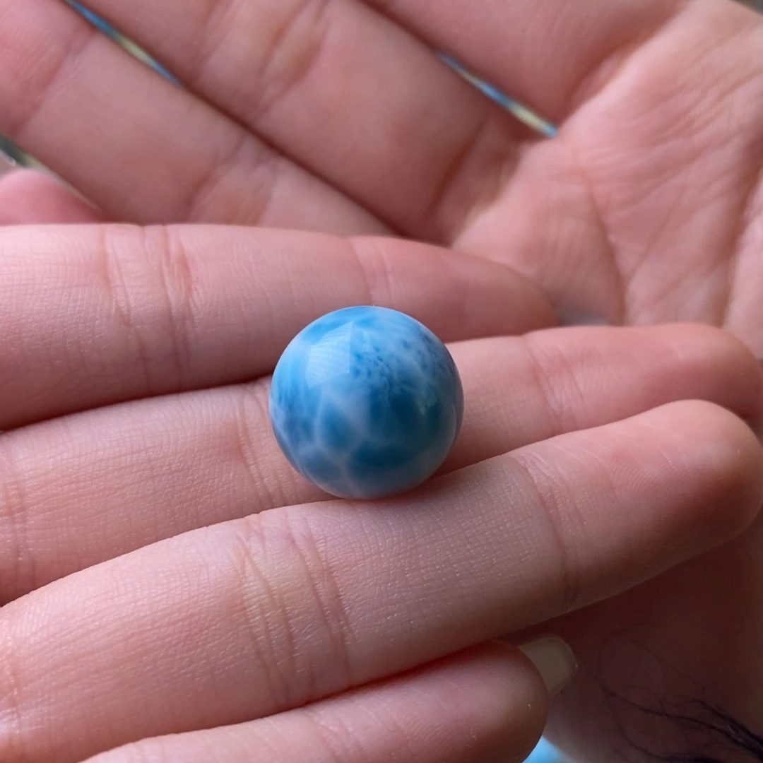 止***氧针钠钙石（海纹石）未镶嵌颈饰