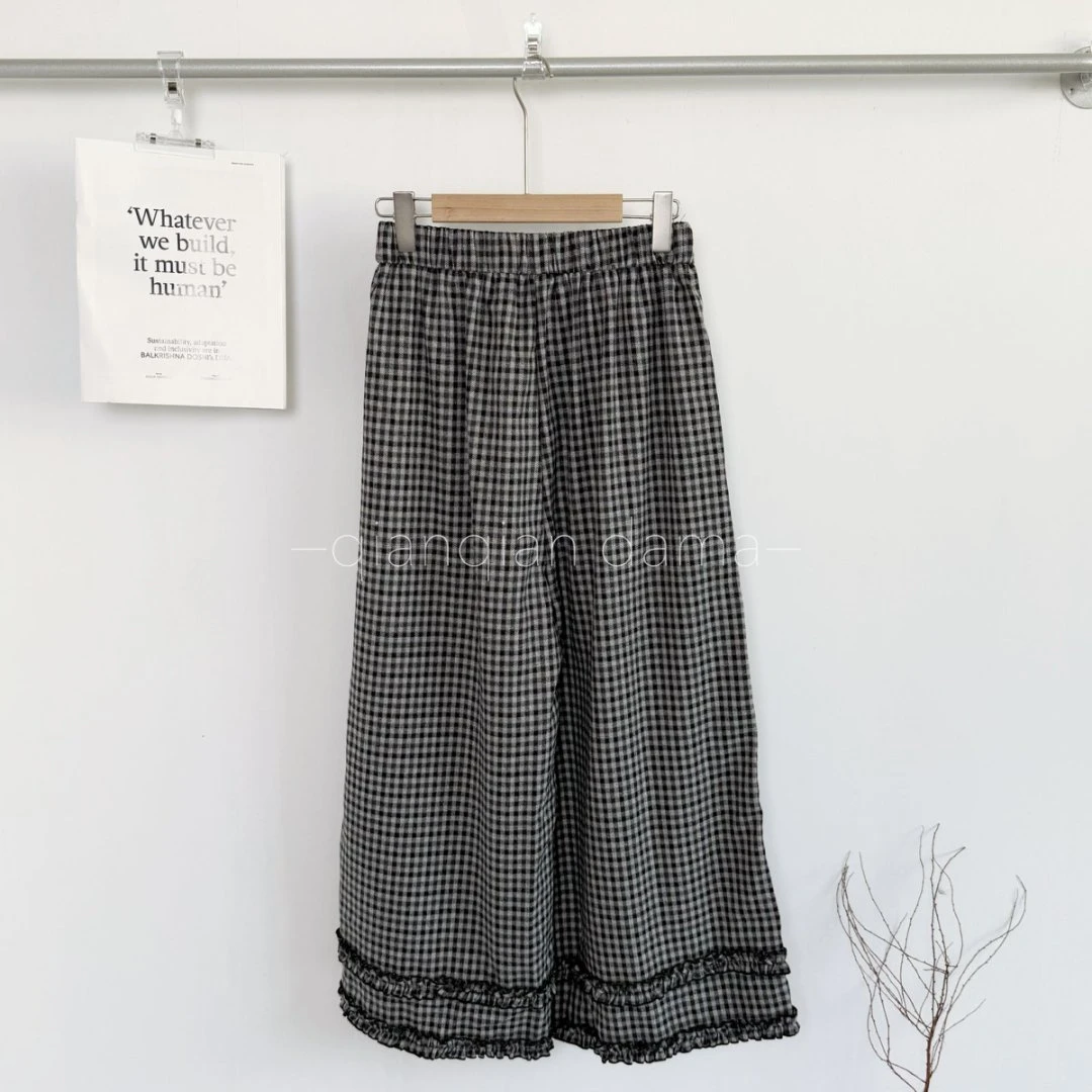 芊芊大码秋季韩系花边设计格子宽松直筒休闲裤【JQ73072】