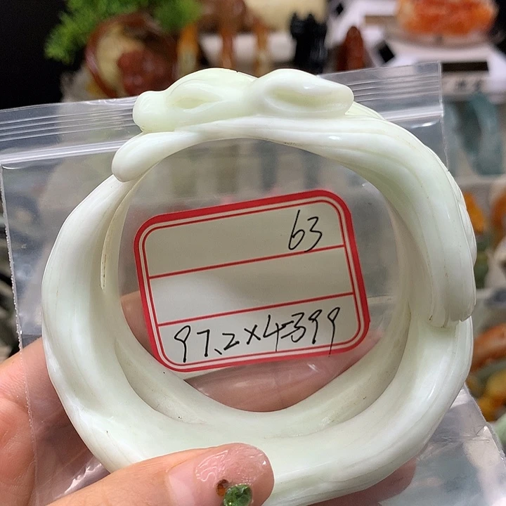 阿***文蛇纹石玉未镶嵌手镯