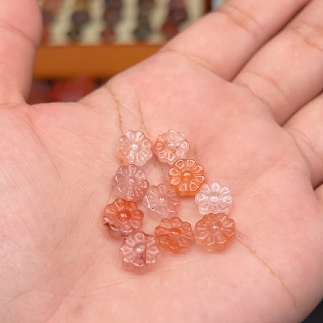 南红玛瑙未镶嵌吊坠(不含链)多样性