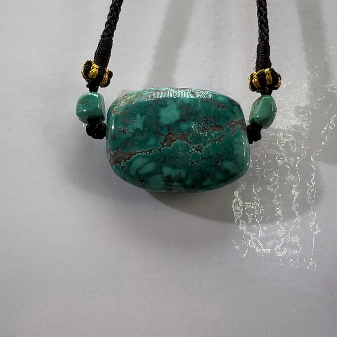 绿松石未镶嵌挂件