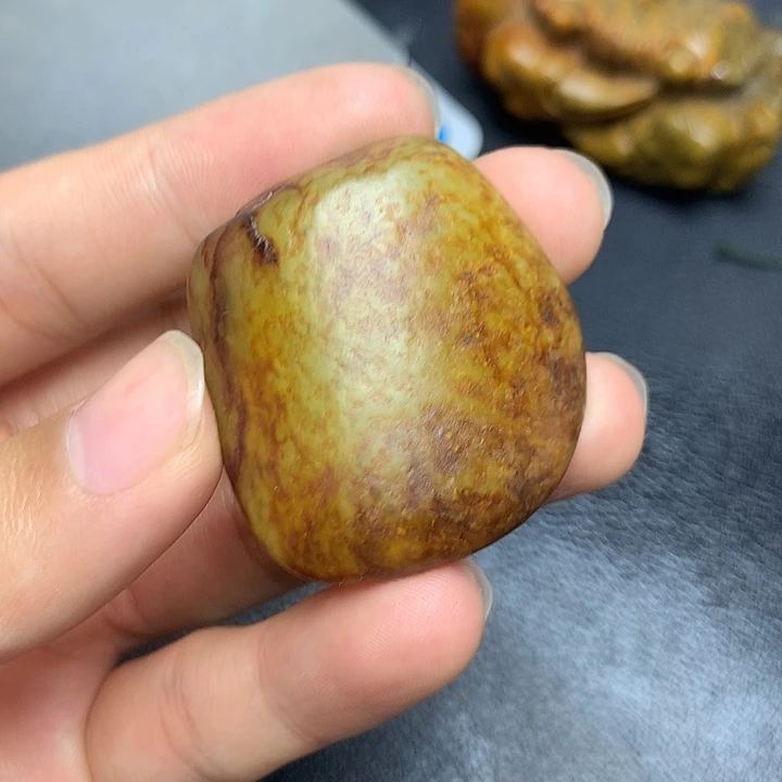 未镶嵌和田玉（糖玉）挂件