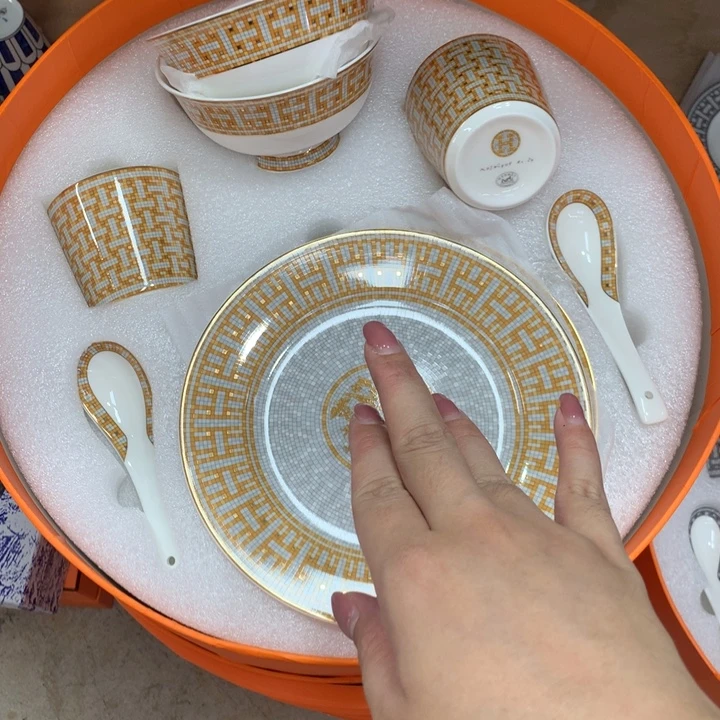 瓷片全套的都有的