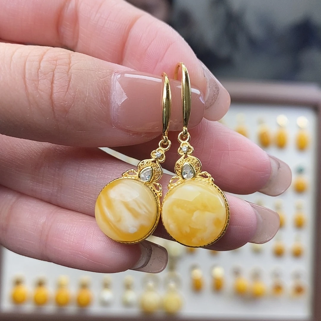 琥珀未镶嵌裸石成品