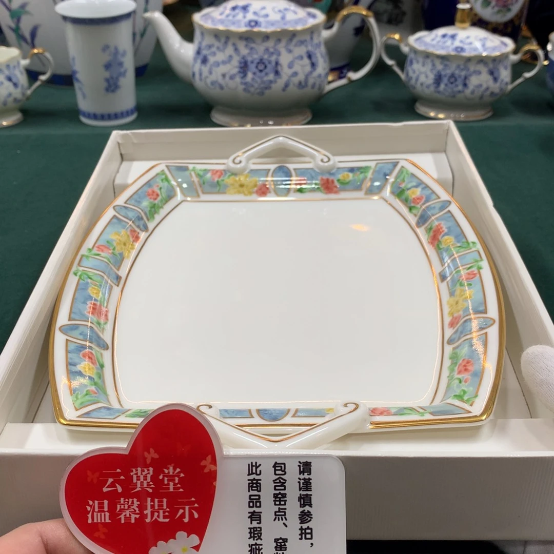 摆件全是大漂亮瓷器啊美美哒