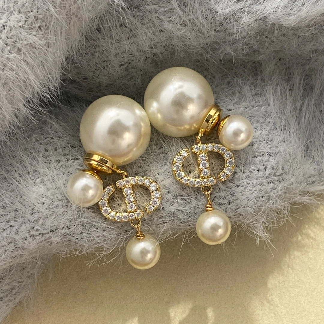 【环配】秋冬贵气千金猪鼻子珠珠耳环轻奢设计感耳饰