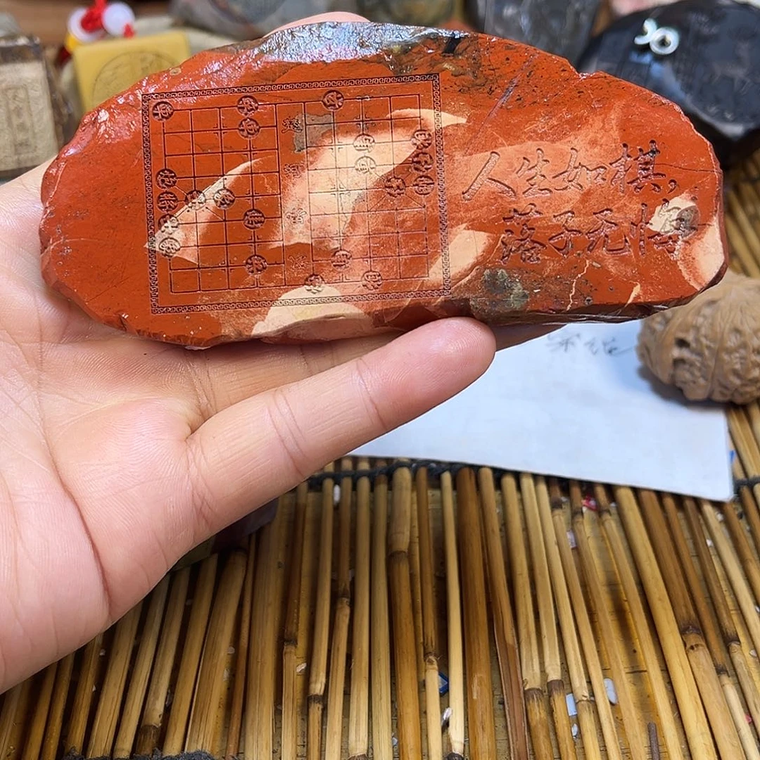 新疆原石雕刻手把件