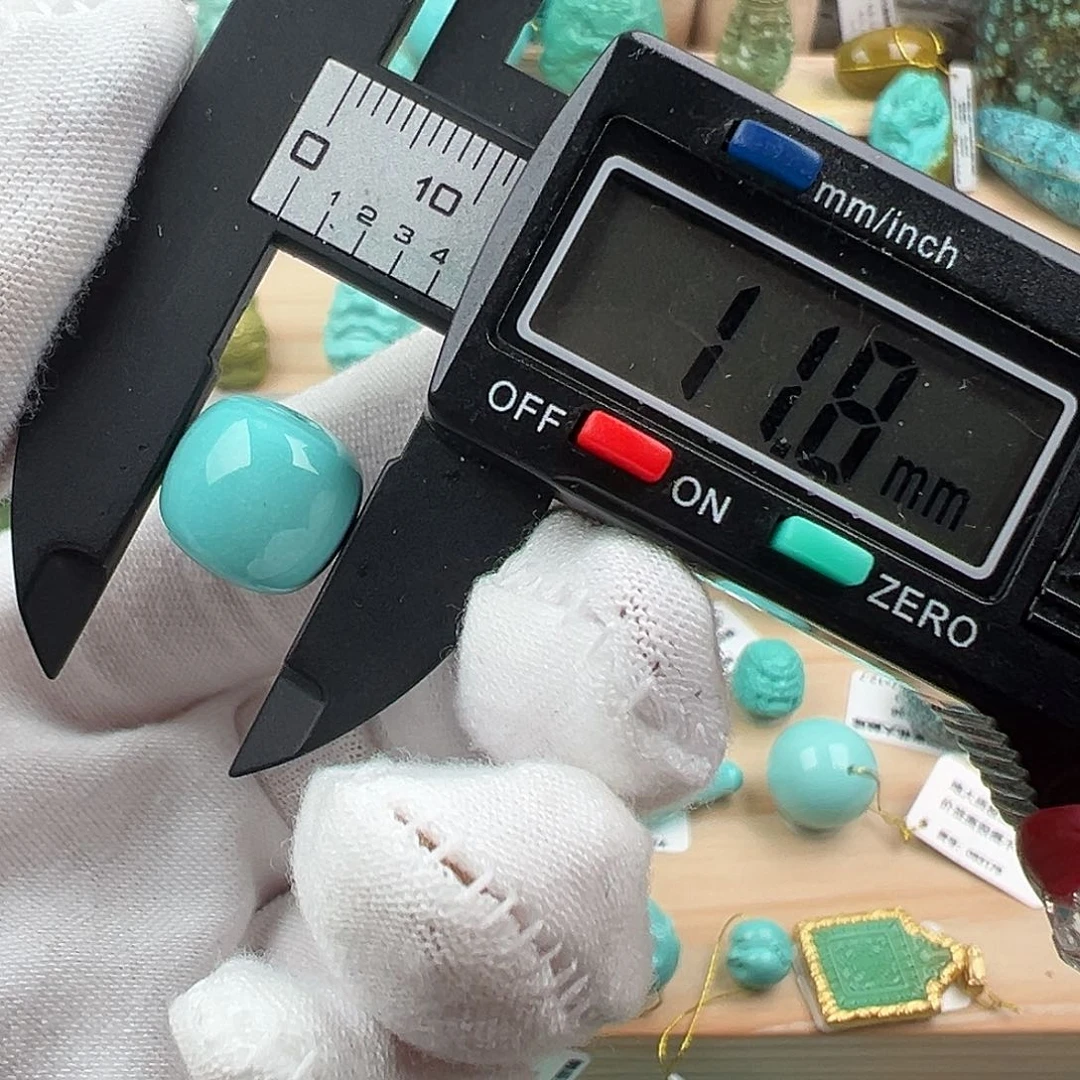 绿松石配饰未镶嵌