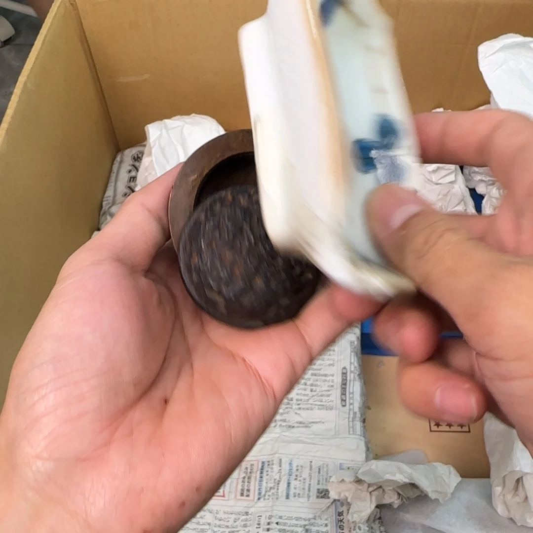 绿泥陶瓷孤品单件车里拍