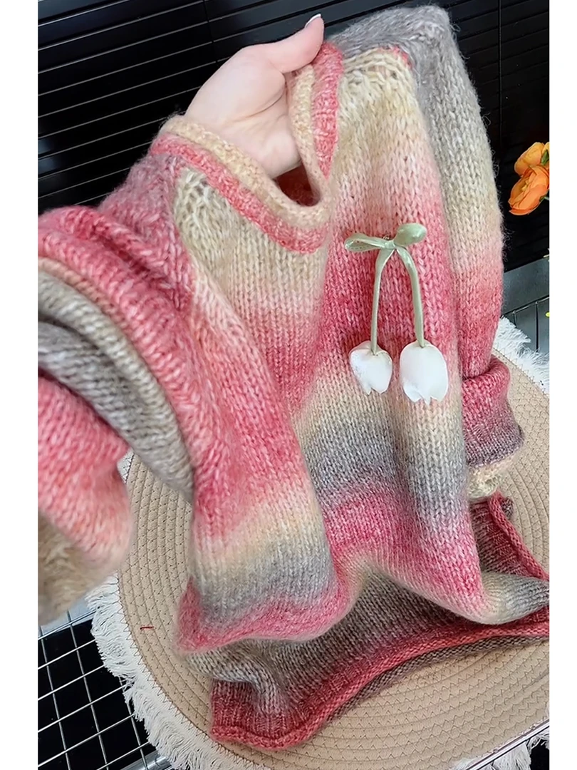高级感洋气渐变色圆领针织上衣秋冬2025新款宽松百搭减龄毛衣女装