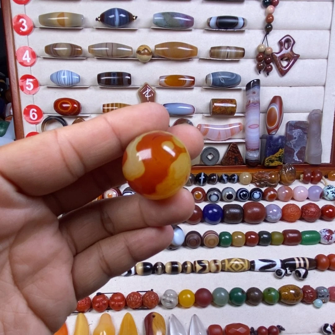 玛瑙/玉髓珠宝奇石未镶嵌开****宙