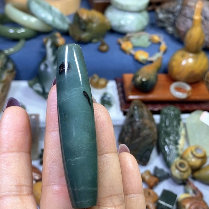 蛇纹石玉未镶嵌花玉