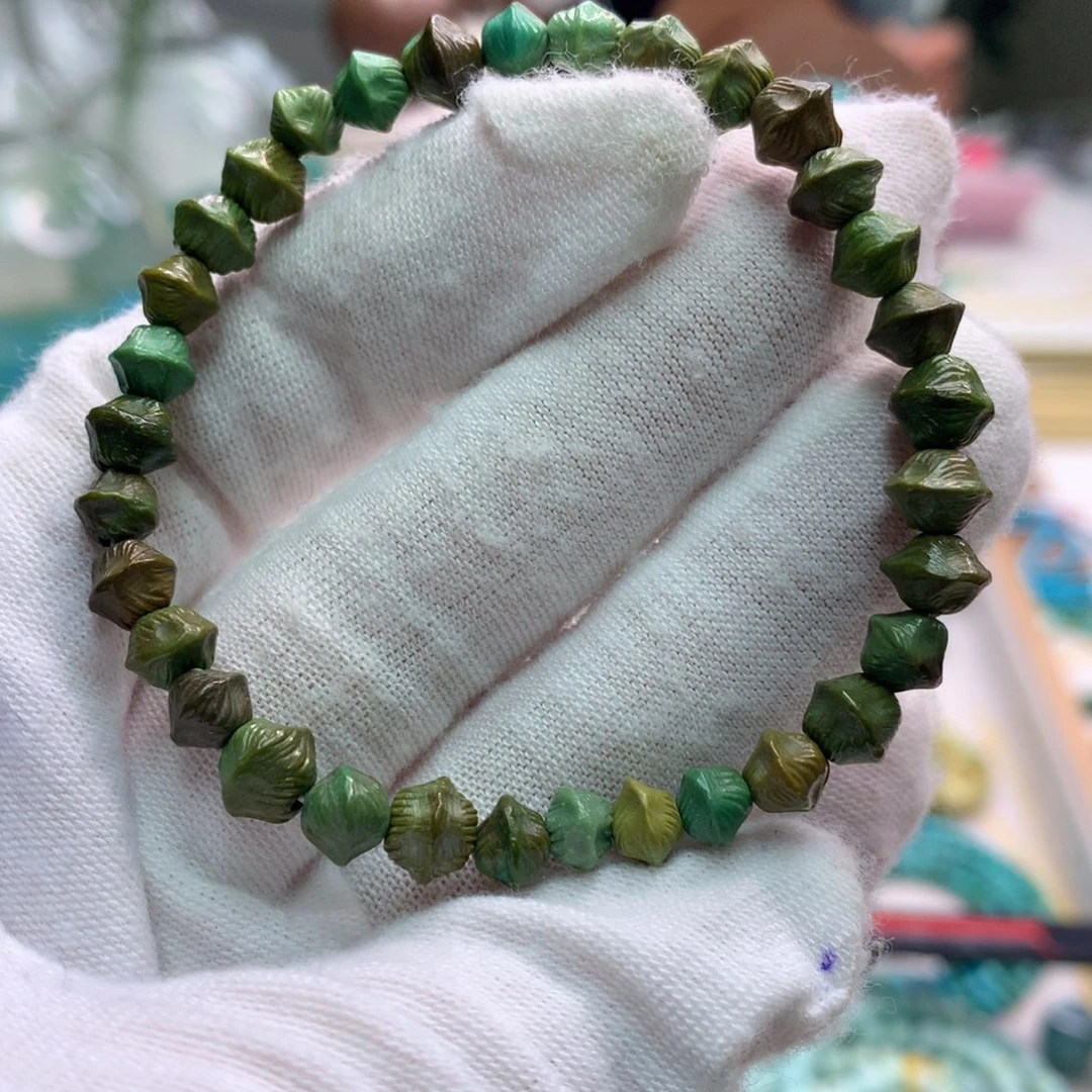 绿松石未镶嵌饰品