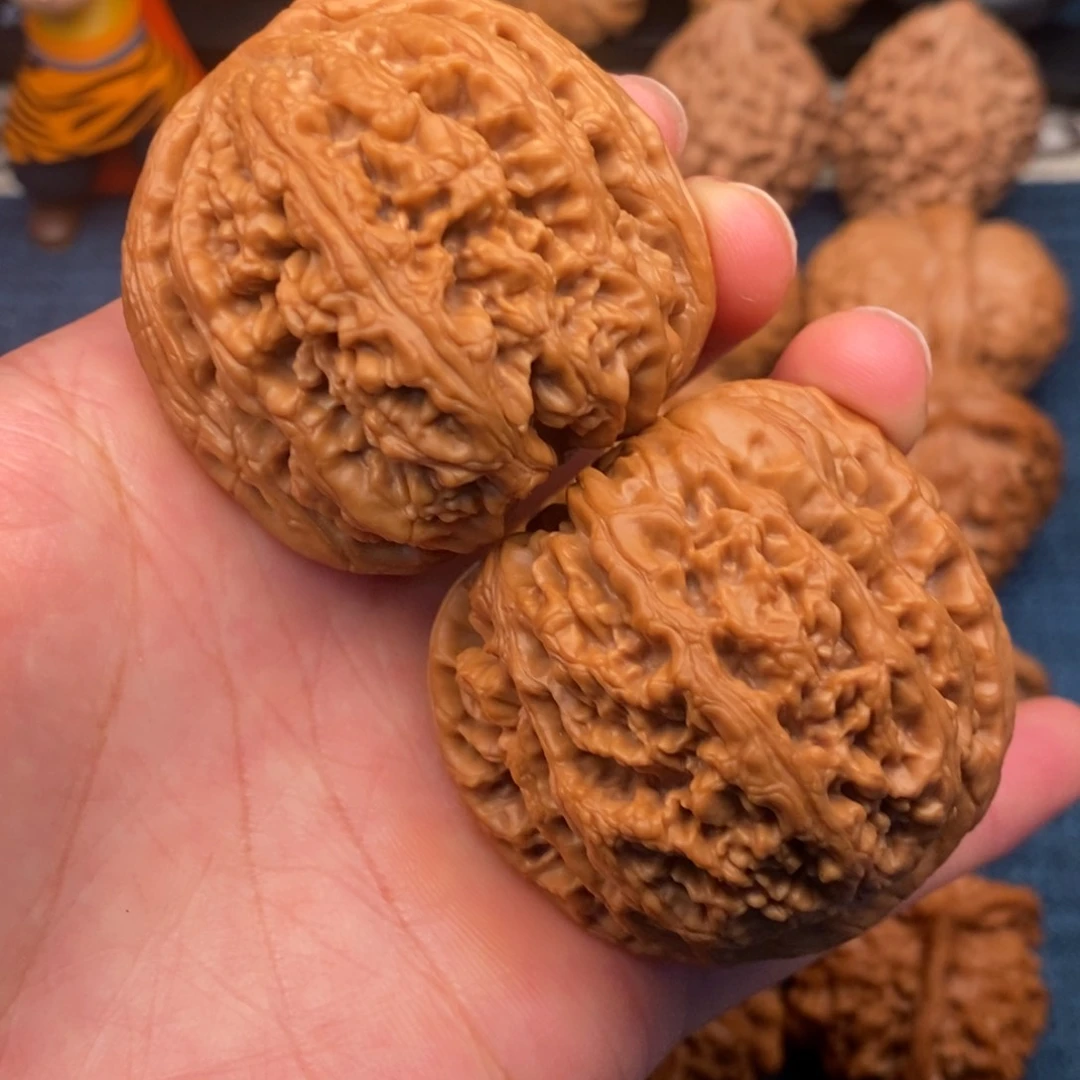 文玩核桃把件46全品原桩大粗筋