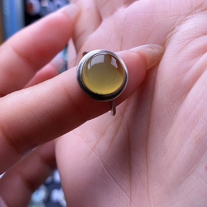 银S925镶嵌岫玉戒指