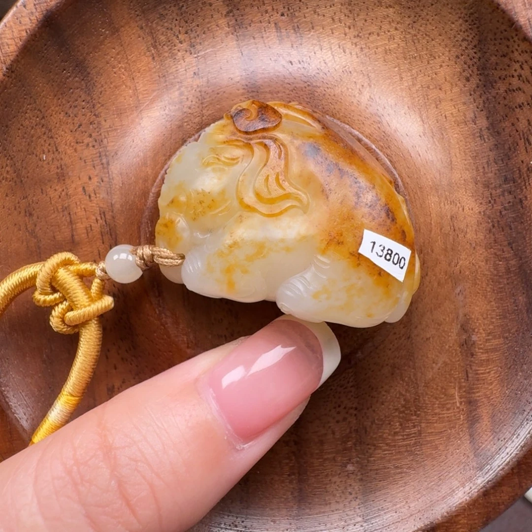 和田玉（子料）未镶嵌颈饰籽料封侯拜相