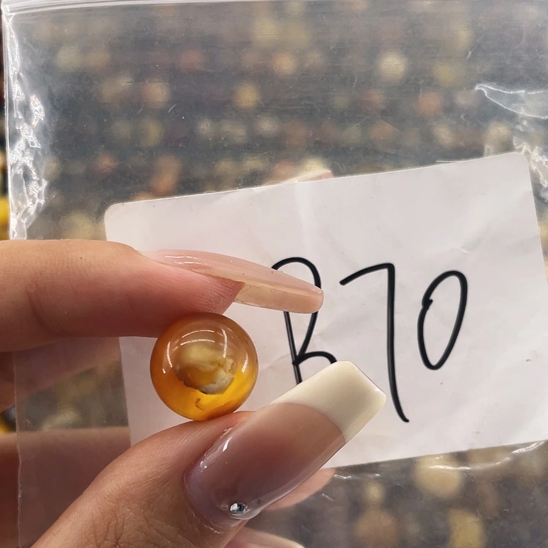 琥珀未镶嵌裸石13.2福利