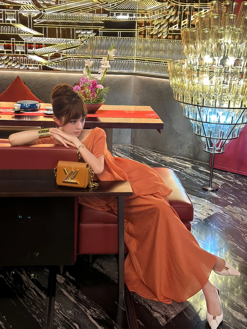 2025初夏MIYUFUTURE‘贵气感’‘韩版气质半裙套装（裙长90）