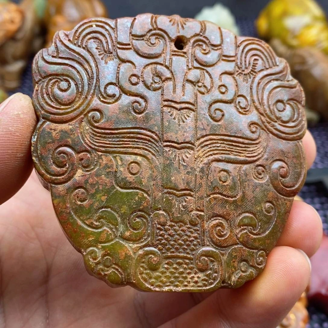 蛇纹石玉颈饰未镶嵌