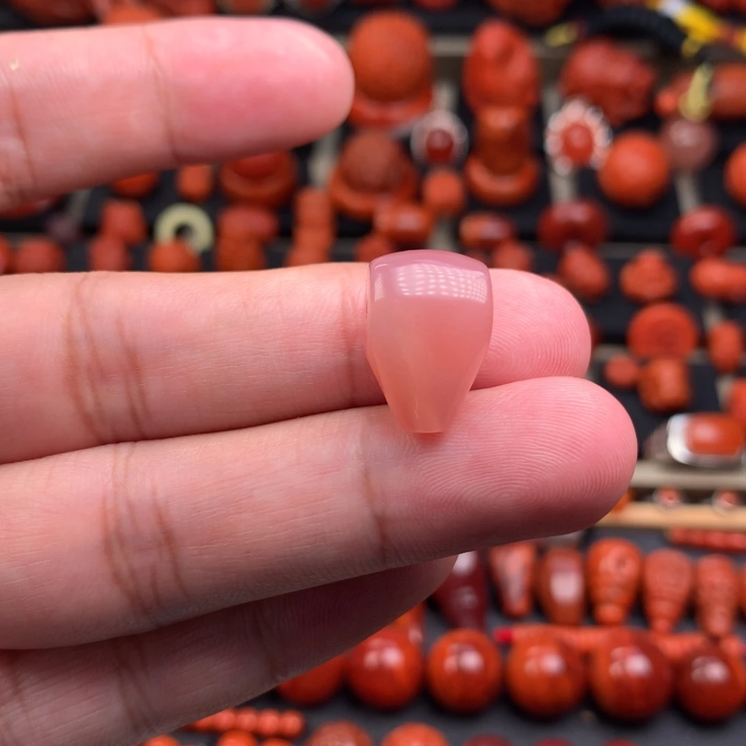 未镶嵌粉糯三通10+南红玛瑙