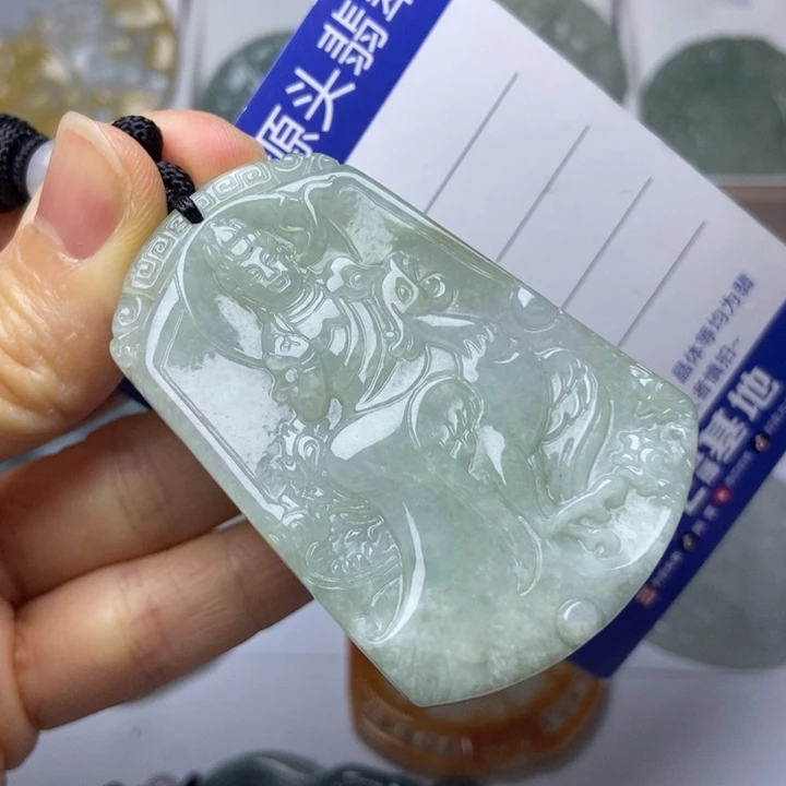 翡翠把件未镶嵌翡翠