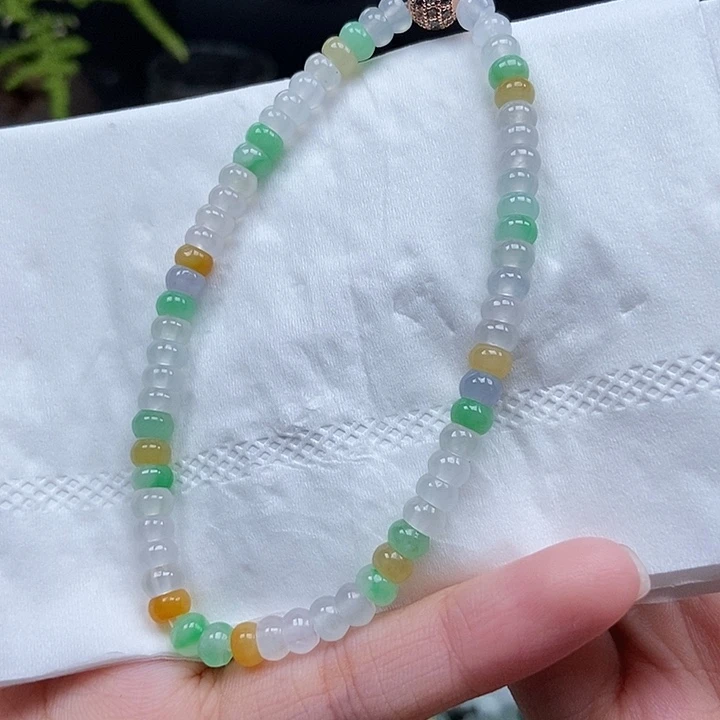 翡翠挂件未镶嵌珠链