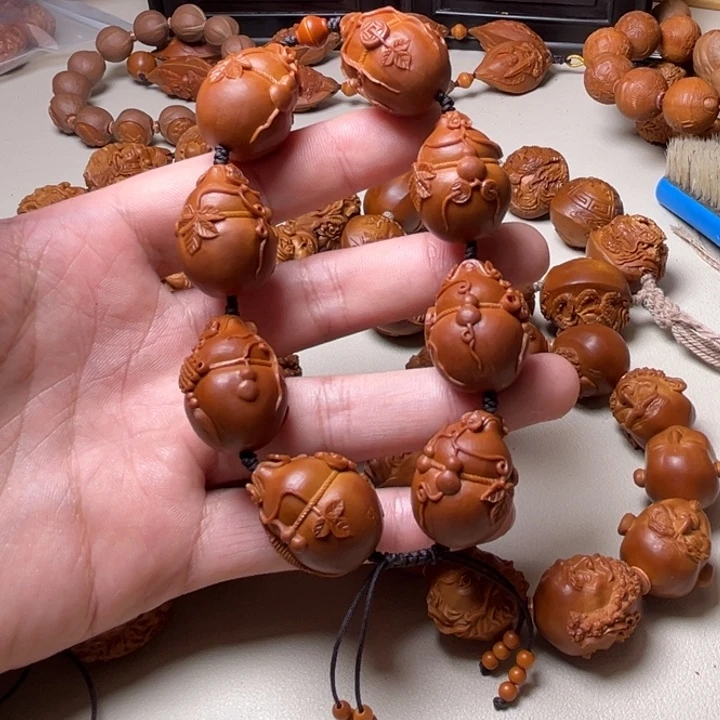 R***」橄榄核手串橄榄核