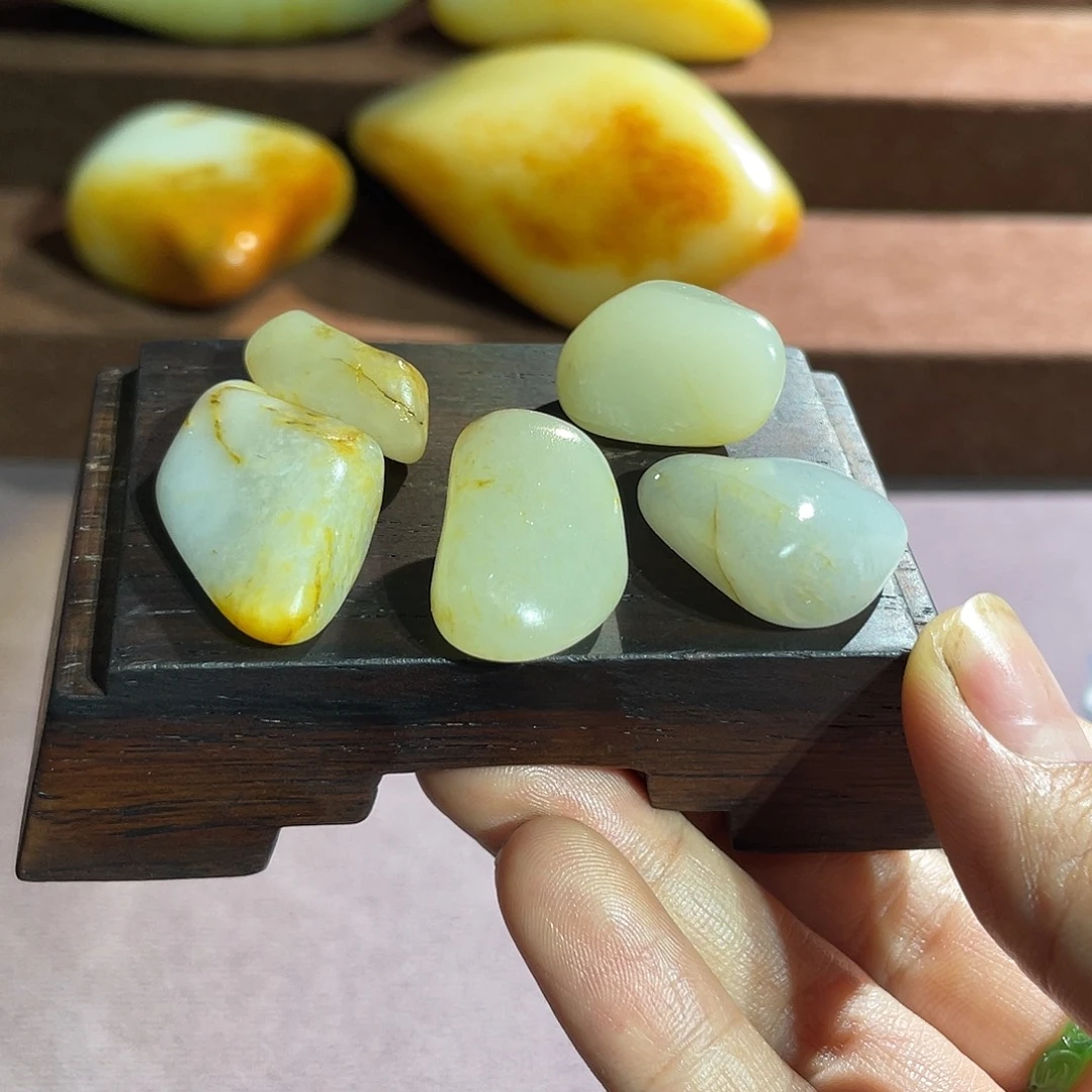 未镶嵌和田玉把件