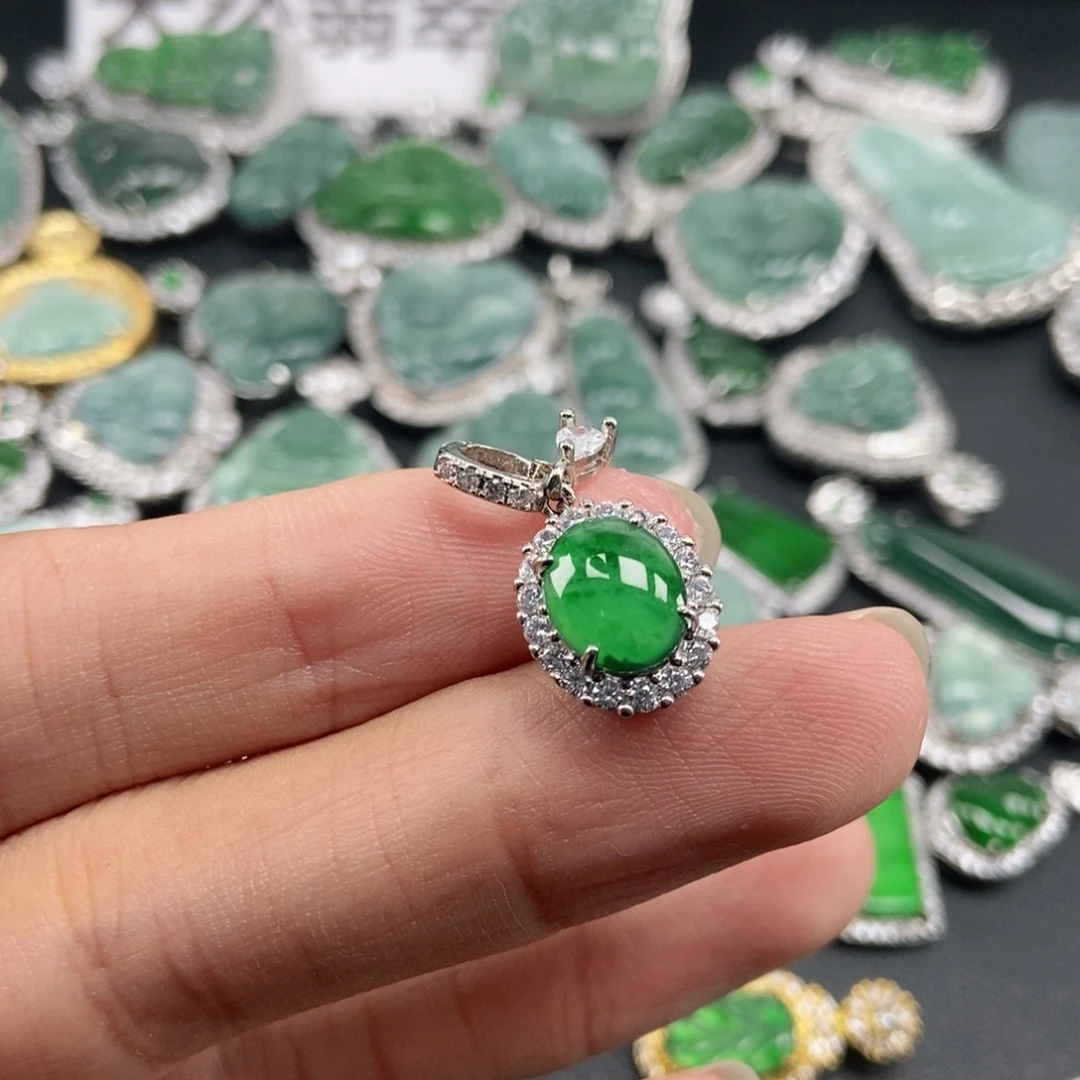 翡翠未镶嵌吊坠(不含链)