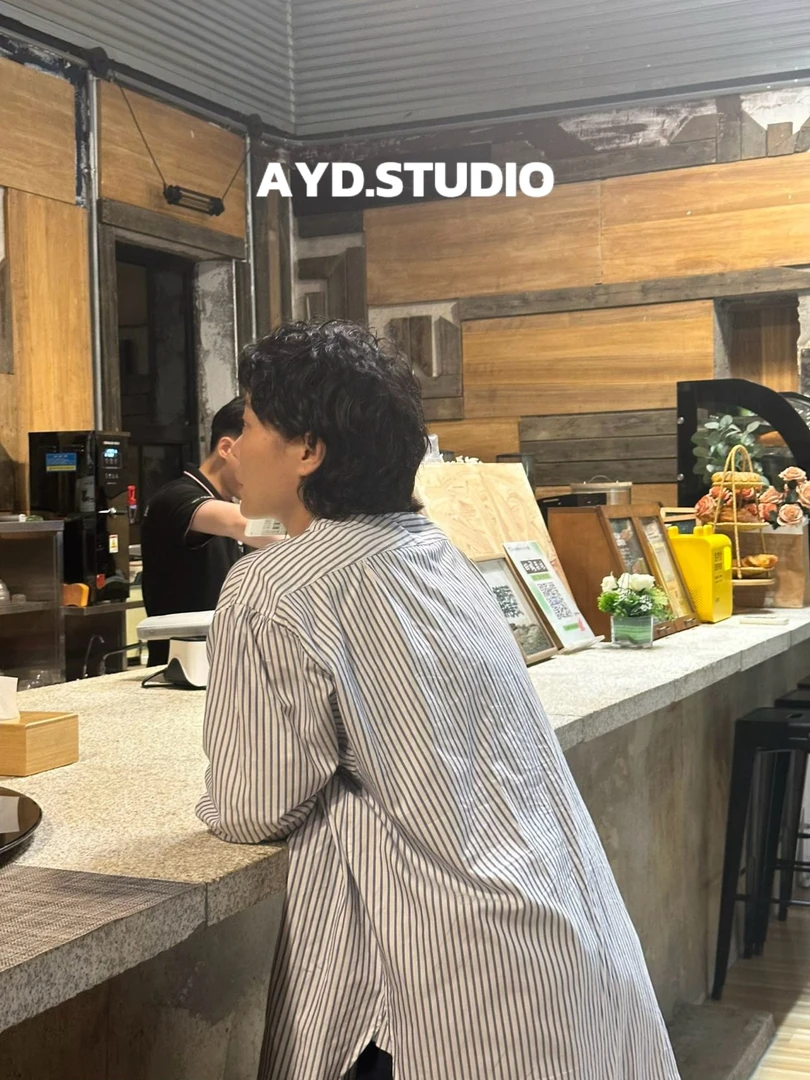 AYD.STUDIO港风竖条纹衬衫