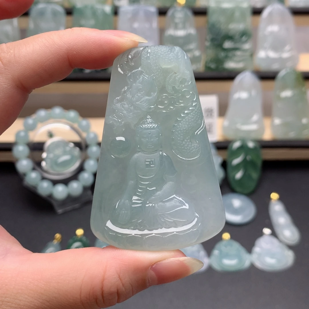 翡翠未镶嵌颈饰用****1阿弥陀佛