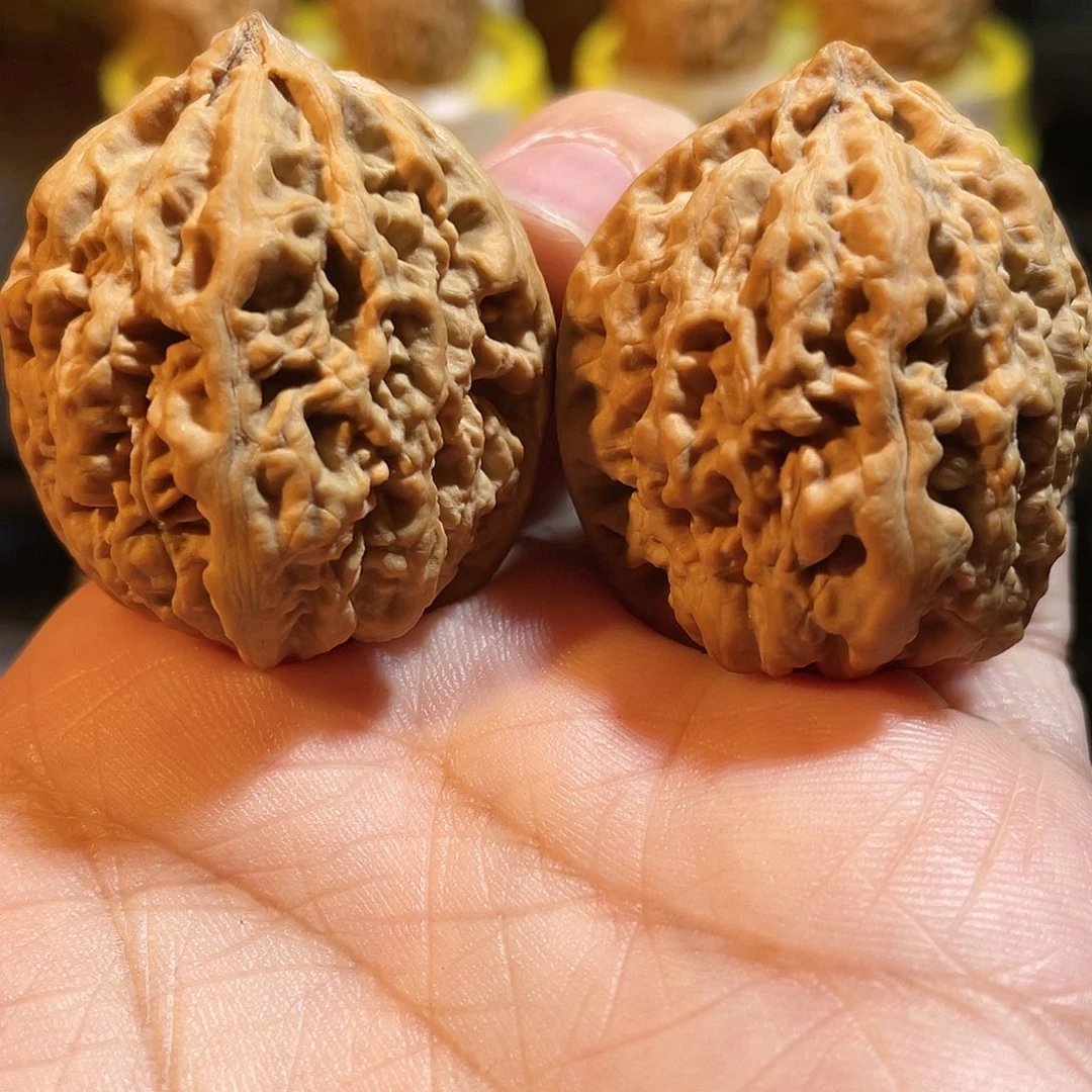 文玩核桃吊坠8 蚂蚁王