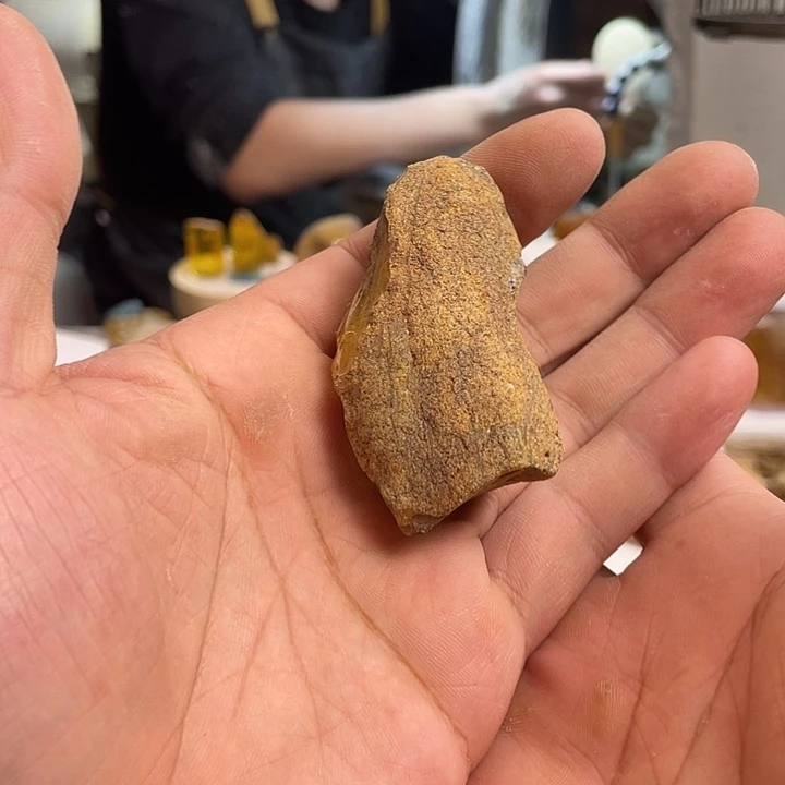 皮***…琥珀未镶嵌裸石天然琥珀蜜蜡