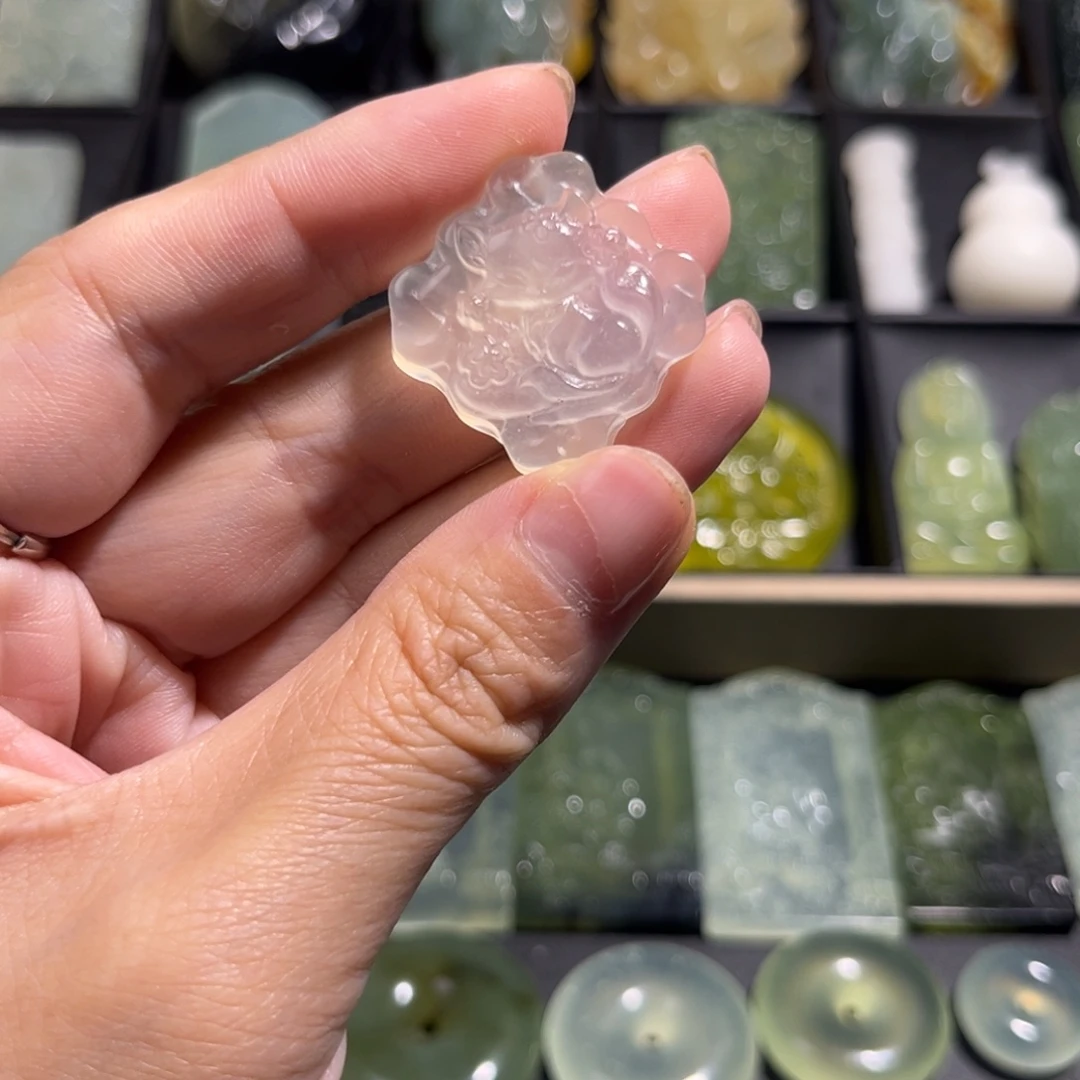 蛇纹石玉未镶嵌吊坠(不含链)
