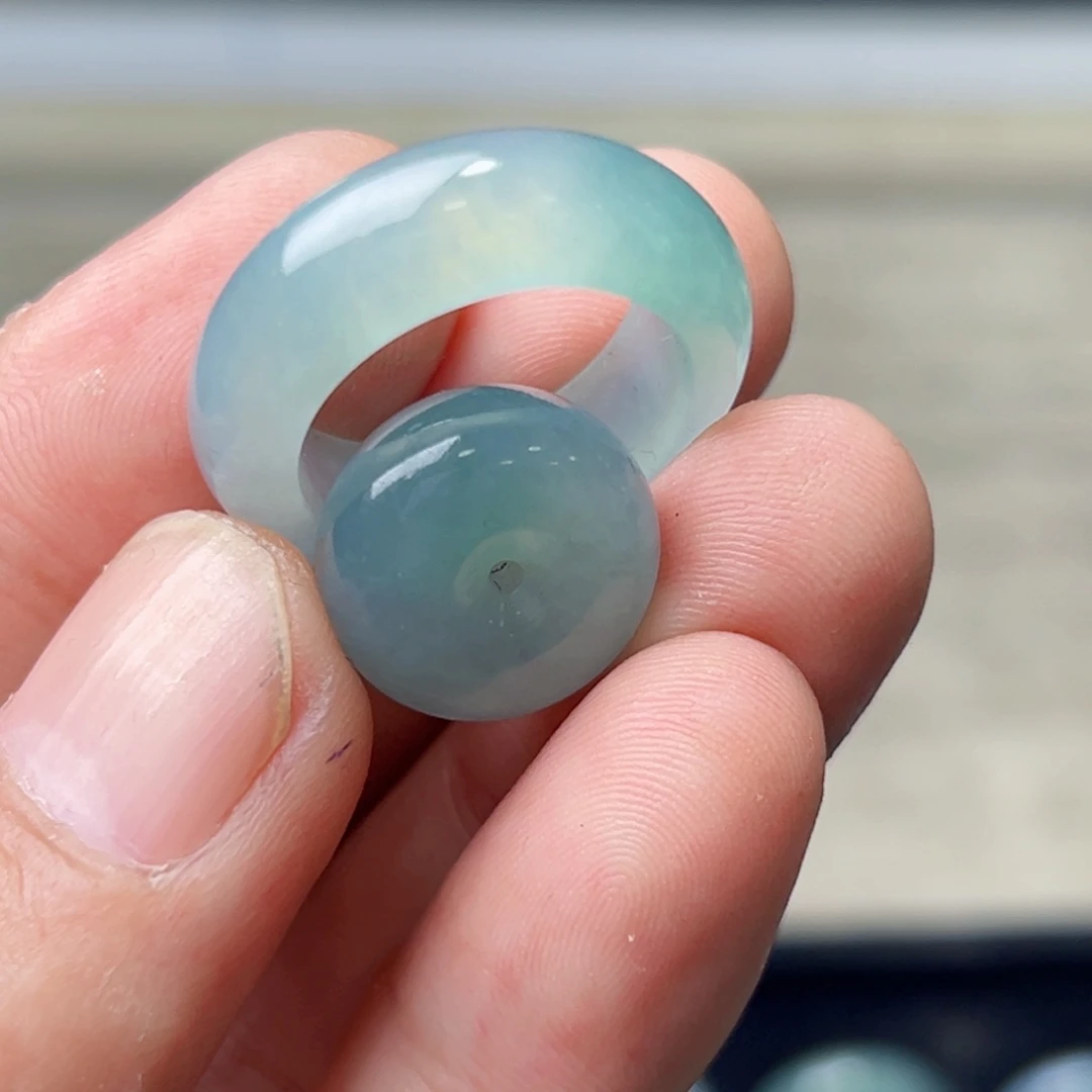 定制翡翠未镶嵌圈口19号