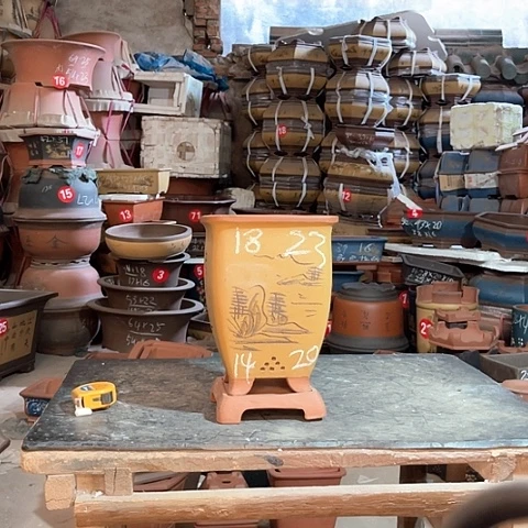 紫砂花盆四方一个