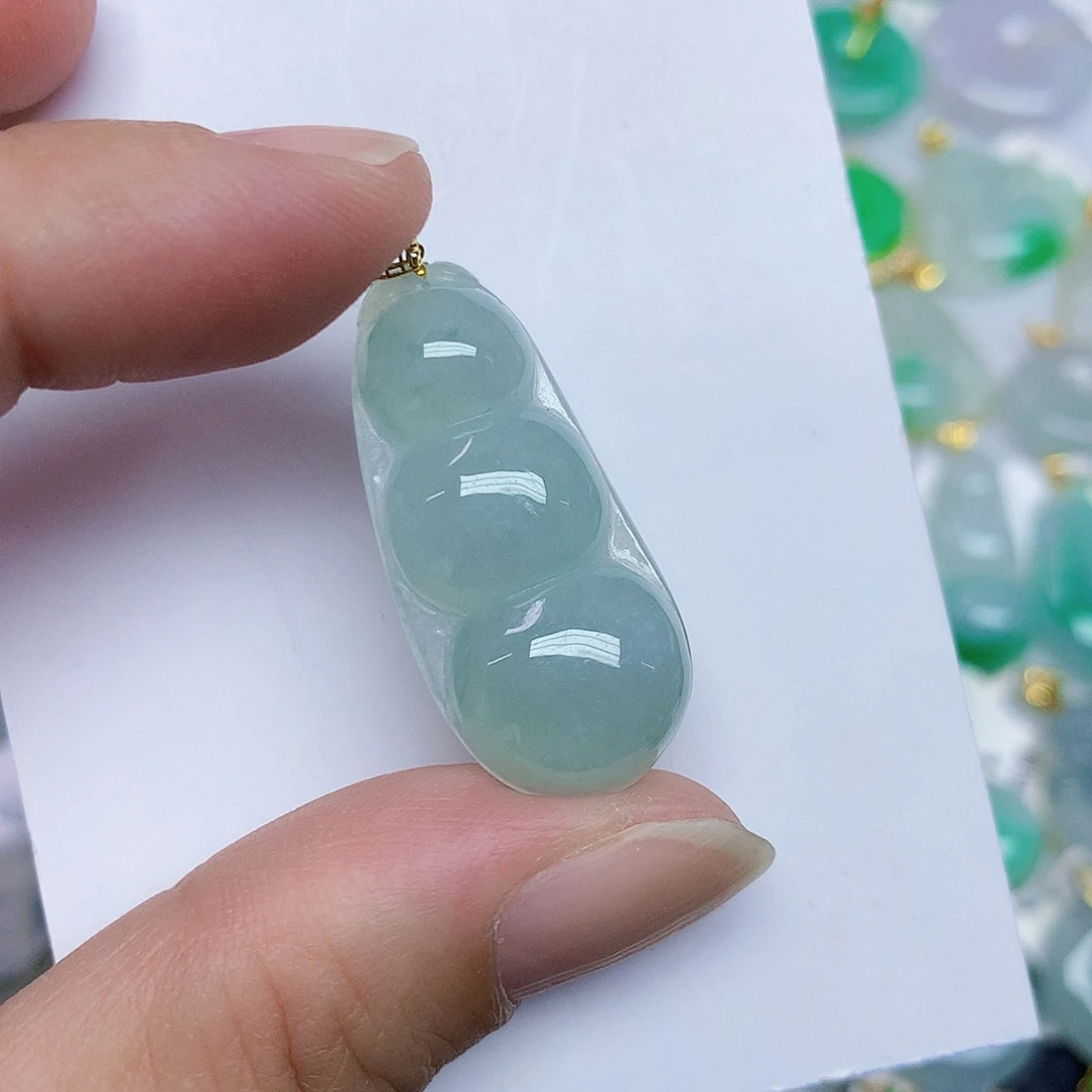 翡翠18K金镶嵌颈饰3567885