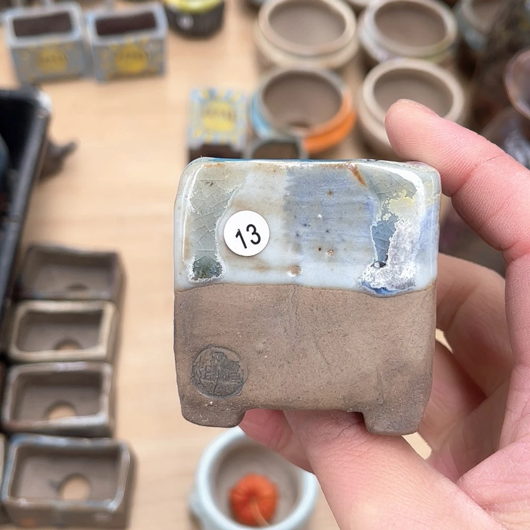 红陶超****。微瑕特价内口4外高5