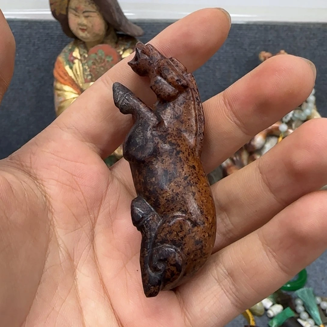 未镶嵌和田玉（糖玉）挂件