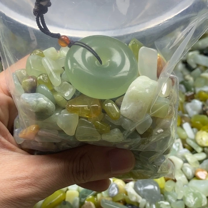 蛇纹石玉未镶嵌鱼缸石