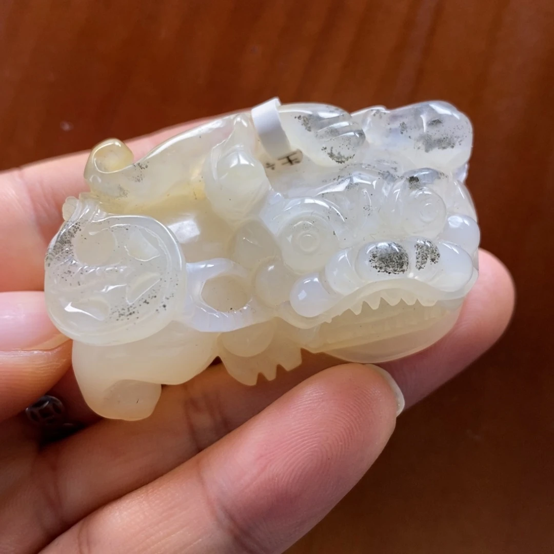 石英质玉（黄龙玉）未镶嵌颈饰金沙貔貅