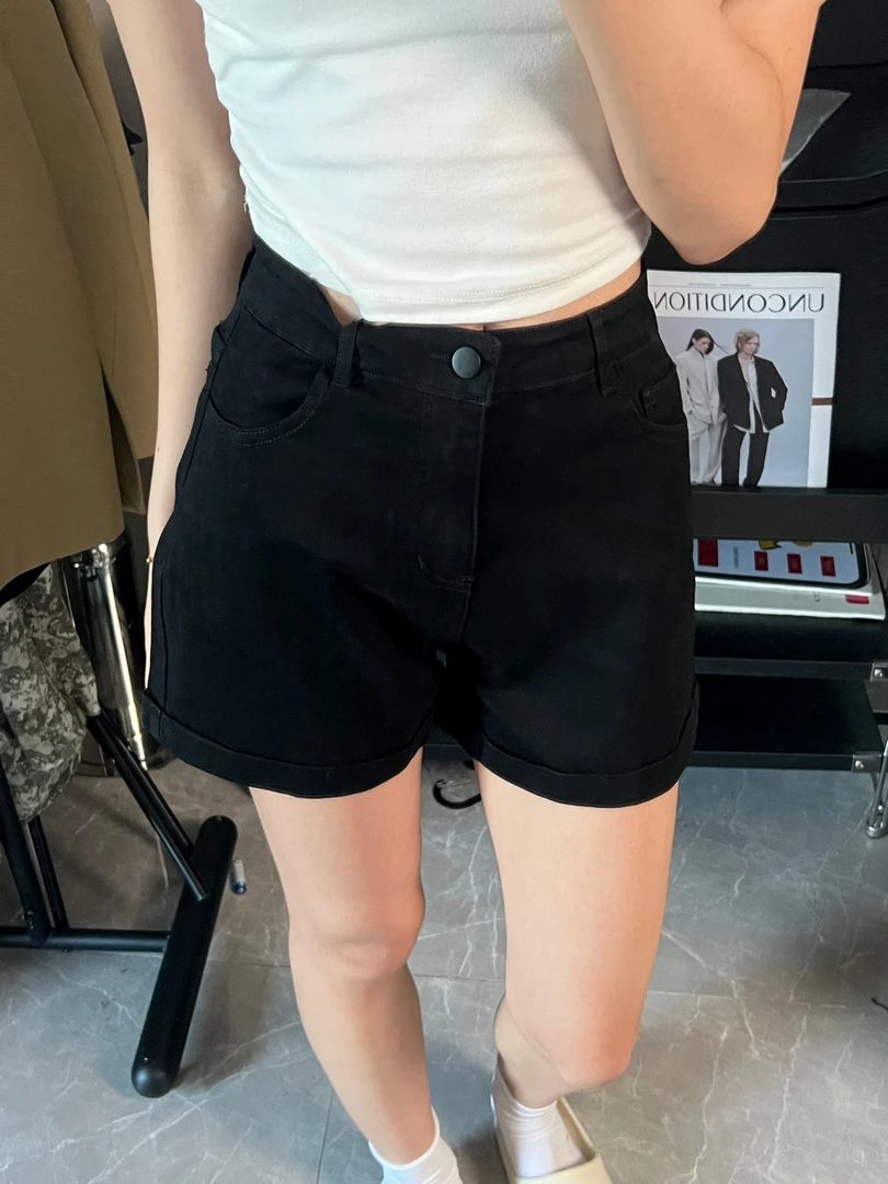 2025新款女生直筒百搭气质休闲短裤 BDNZ0NZK1644