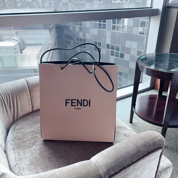95新 FENDI/芬迪 97新fendi芬迪tote 订金