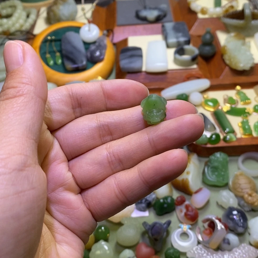 和田玉颈饰未镶嵌y****Z定制