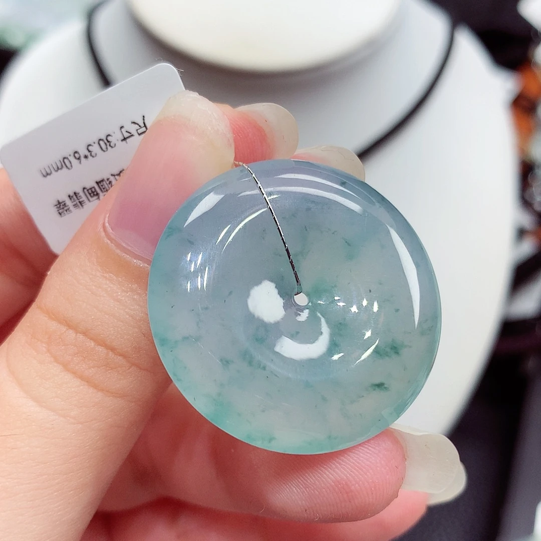 翡翠未镶嵌颈饰翡翠35，30.3/6