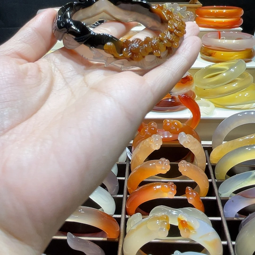 玛瑙/玉髓未镶嵌手镯