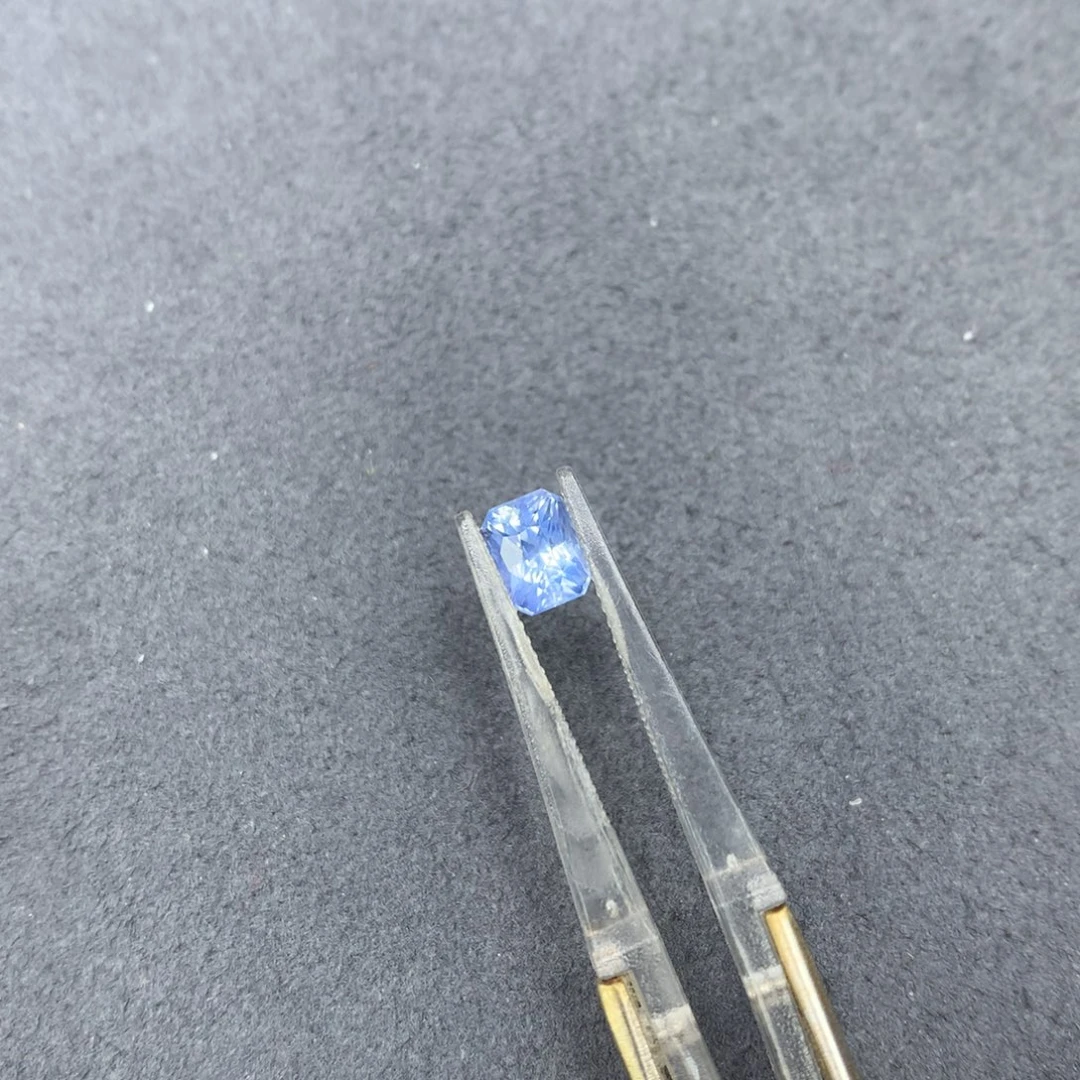 蓝宝石裸石1.14ct无烧蓝宝石  CGTL