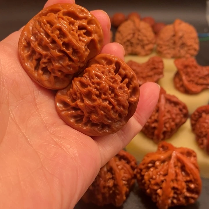 M***K文玩核桃吊坠工艺核桃
