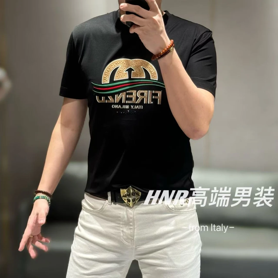 立体百林达万针刺绣胸标奥钻点缀字母莫代尔长绒棉T恤55075