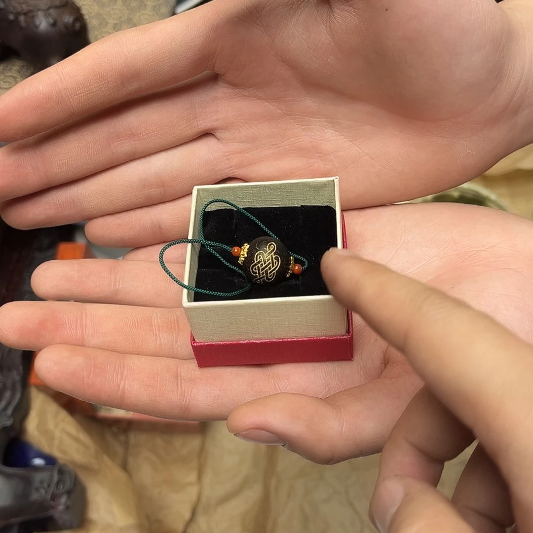 大叶紫檀（黑酸枝木类）